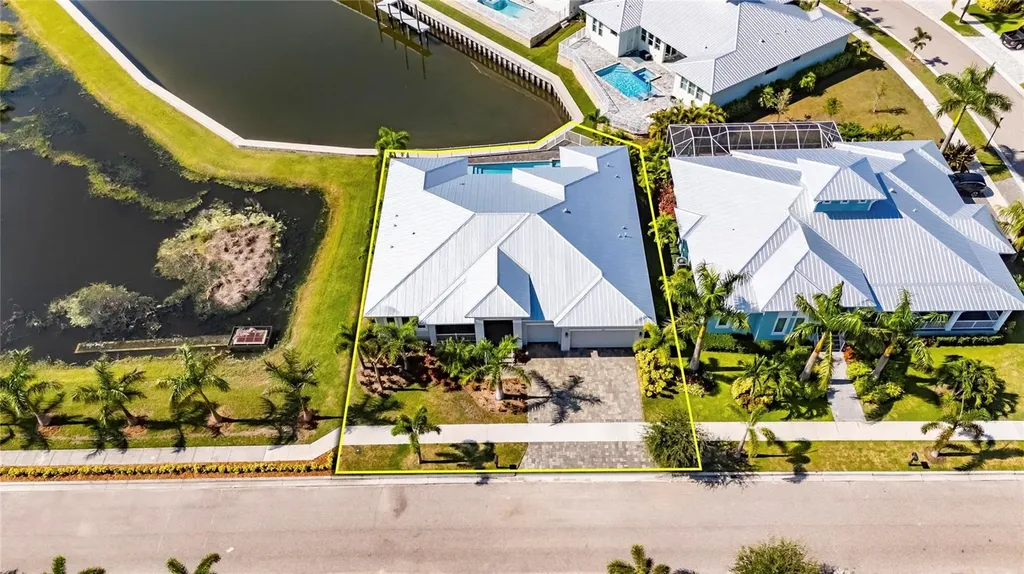 614 Pinckney Drive Apollo Beach FL 33572