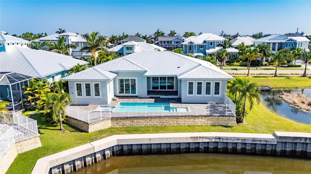 614 Pinckney Drive Apollo Beach FL 33572