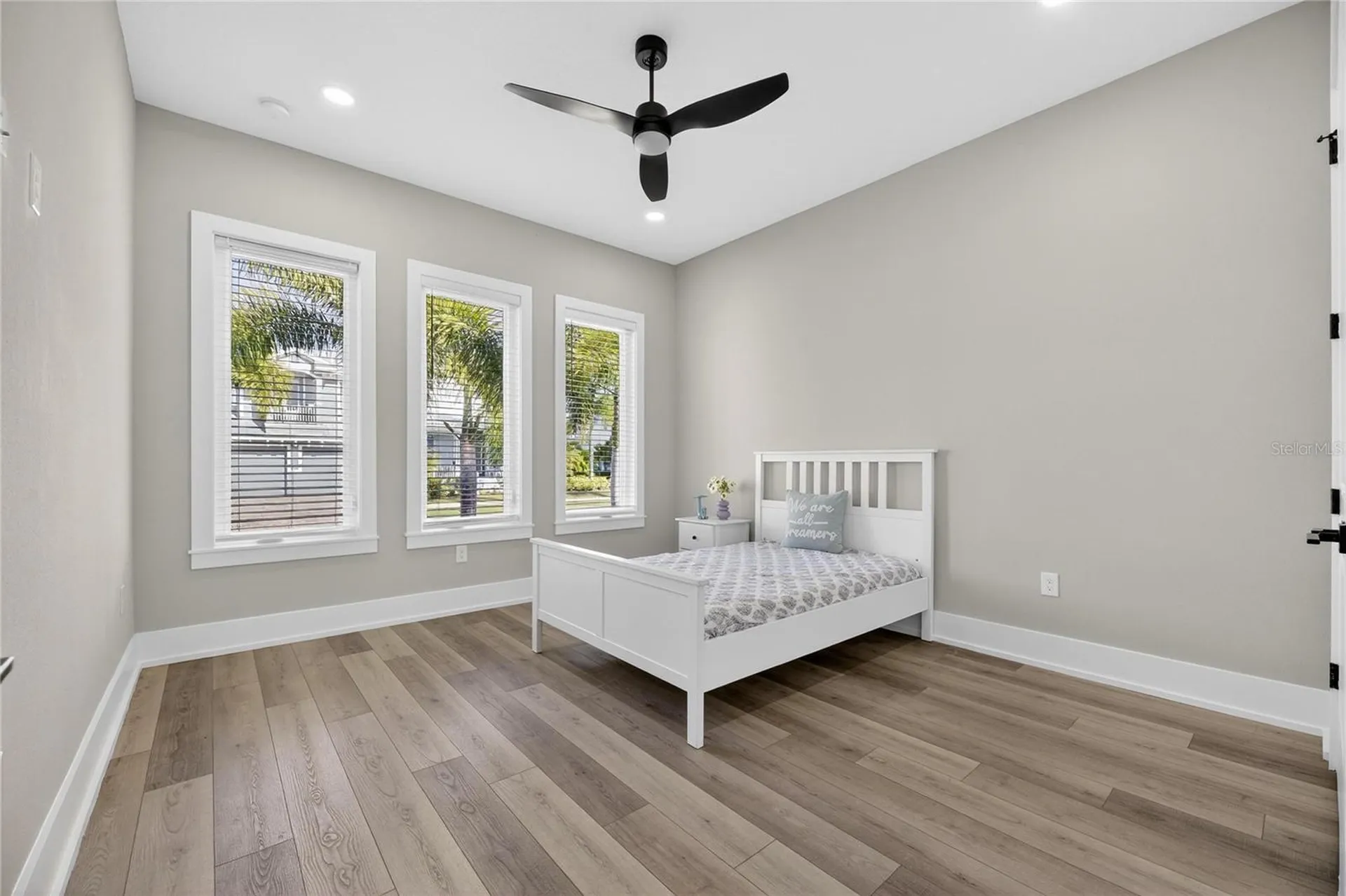 614 Pinckney Drive Apollo Beach FL 33572