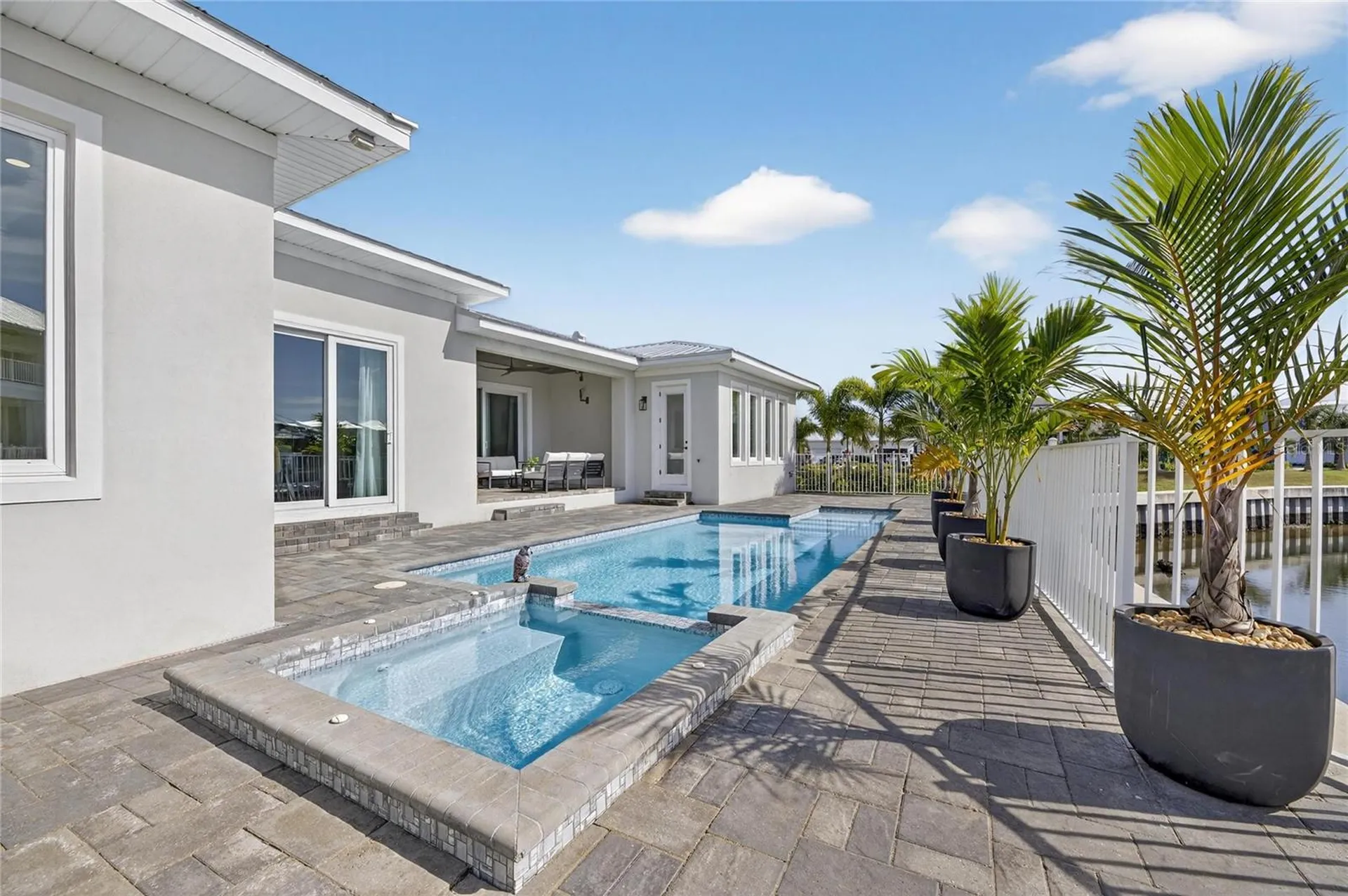 614 Pinckney Drive Apollo Beach FL 33572