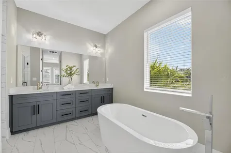 614 Pinckney Drive Apollo Beach FL 33572