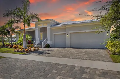 614 Pinckney Drive Apollo Beach FL 33572