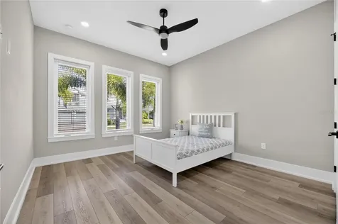 614 Pinckney Drive Apollo Beach FL 33572