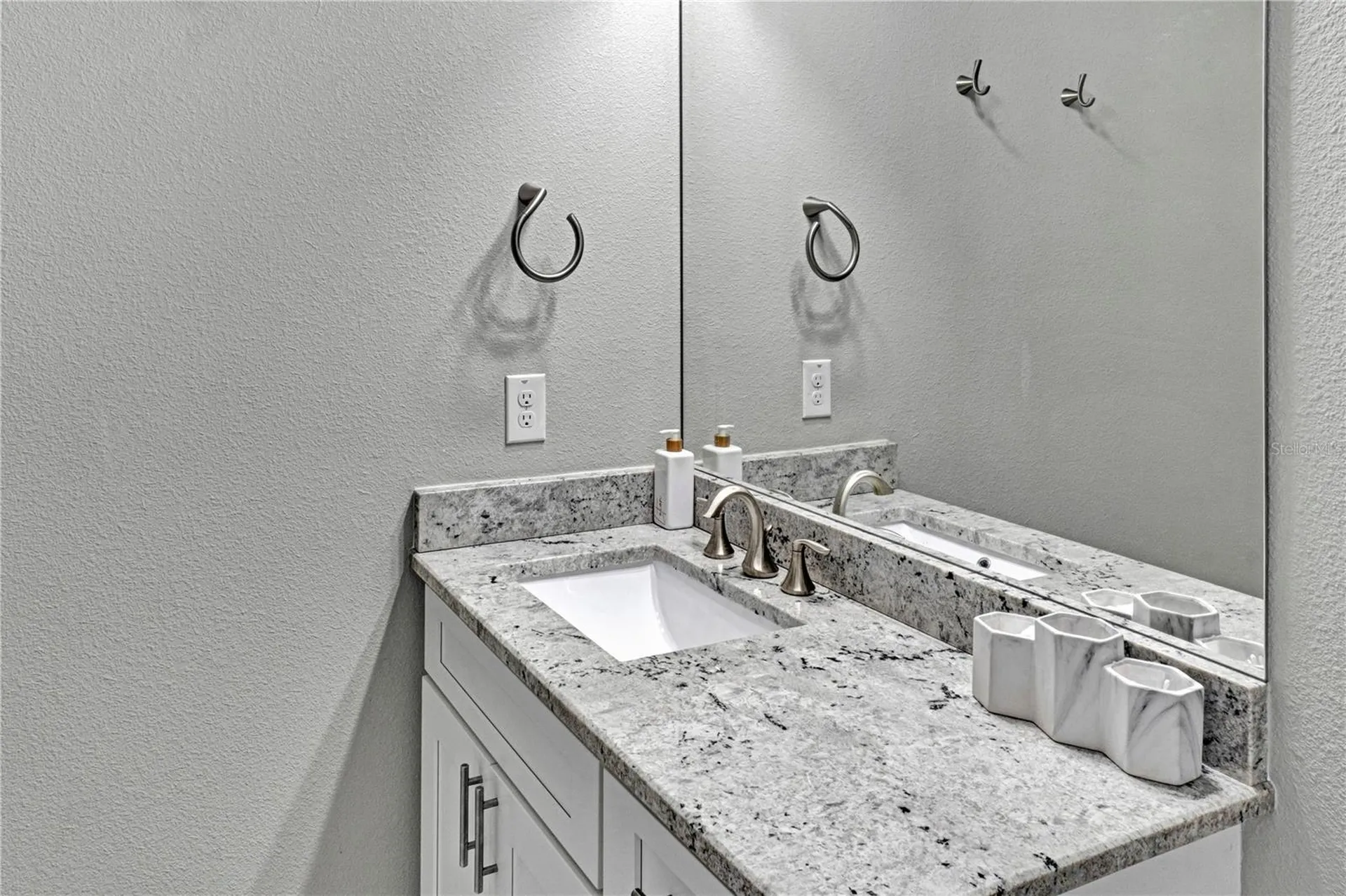 746 Grand Cypress Lane Tarpon Springs FL 34689