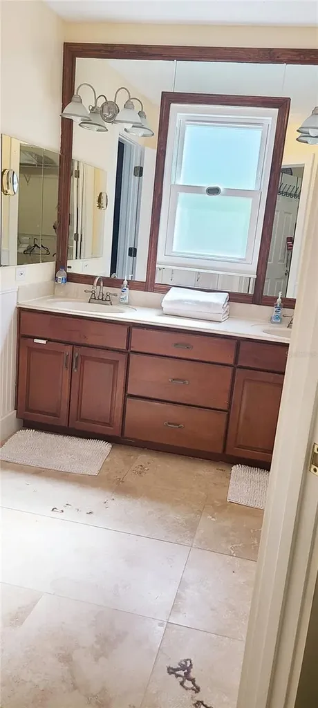 10906 W Cove Harbor Drive Crystal River FL 34428