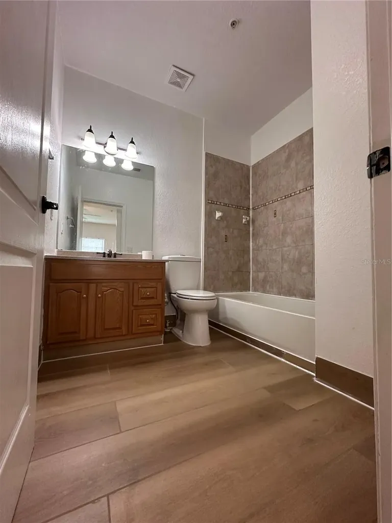 3725 S Lake Orlando Parkway Orlando FL 32808