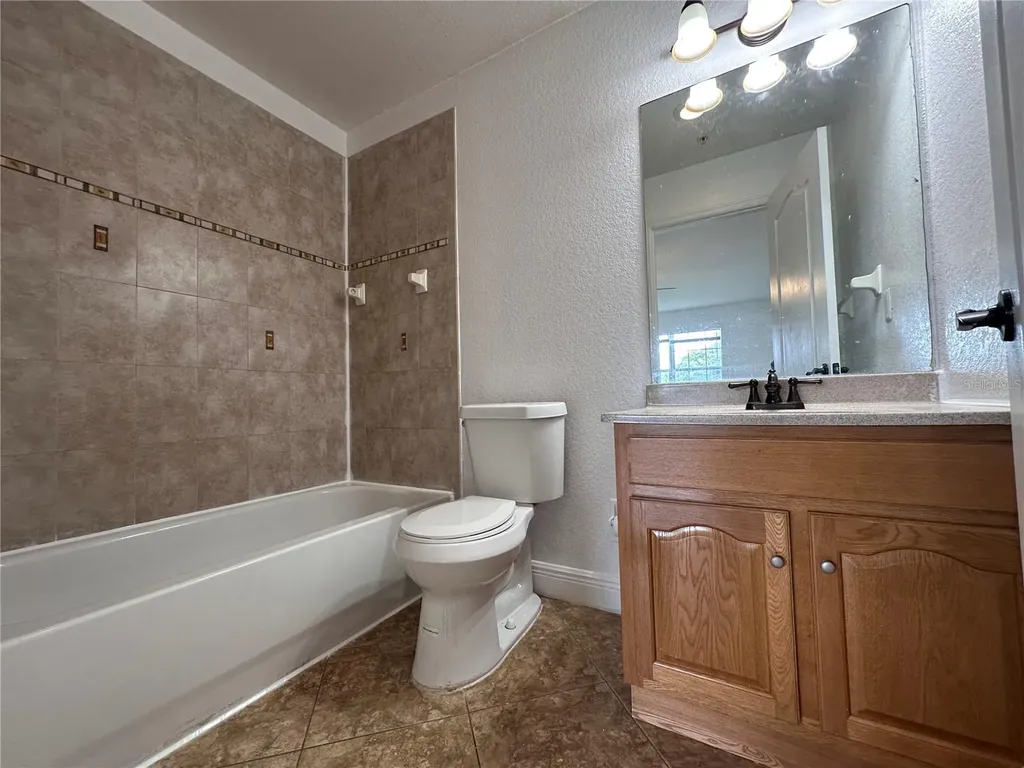 3725 S Lake Orlando Parkway Orlando FL 32808