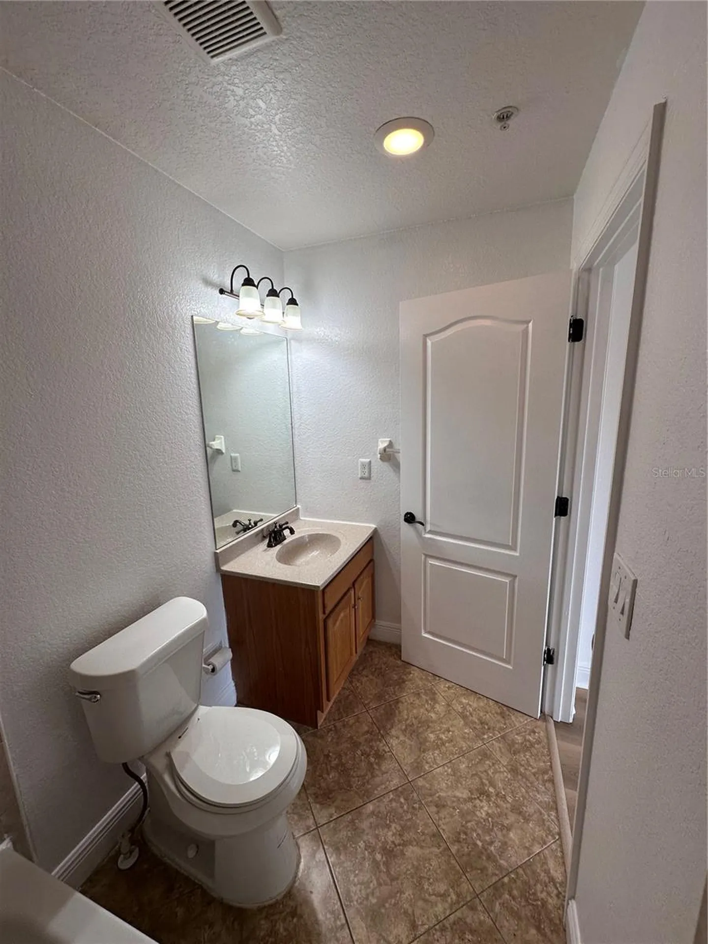 3725 S Lake Orlando Parkway Orlando FL 32808
