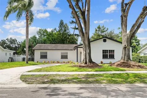 2512 Lake Ellen Circle Tampa FL 33618