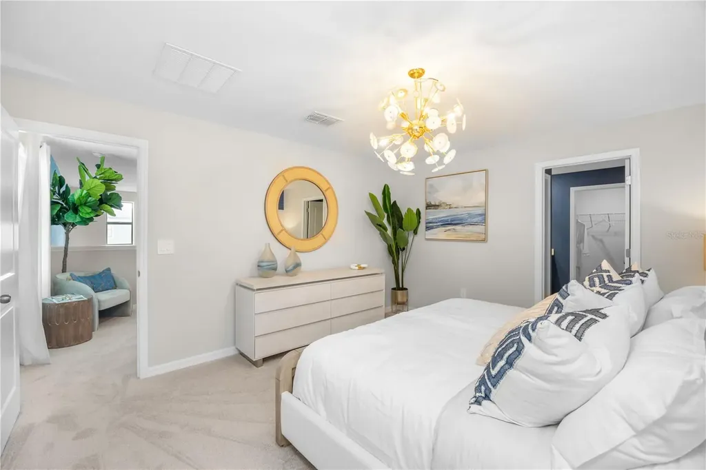 9076 Tequila Sunrise Drive Sarasota FL 34241