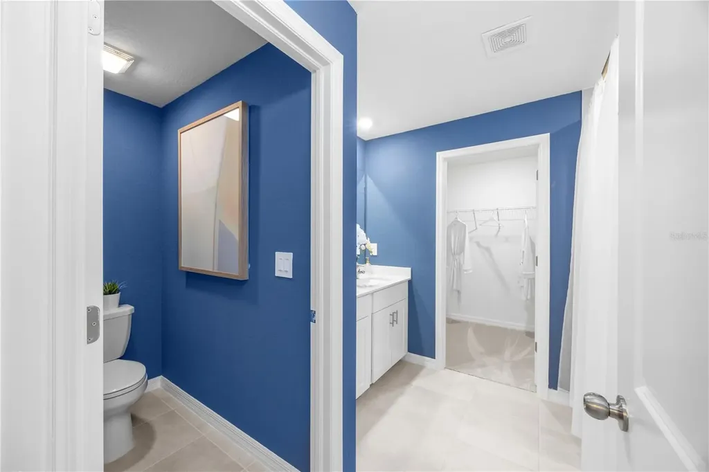 9076 Tequila Sunrise Drive Sarasota FL 34241