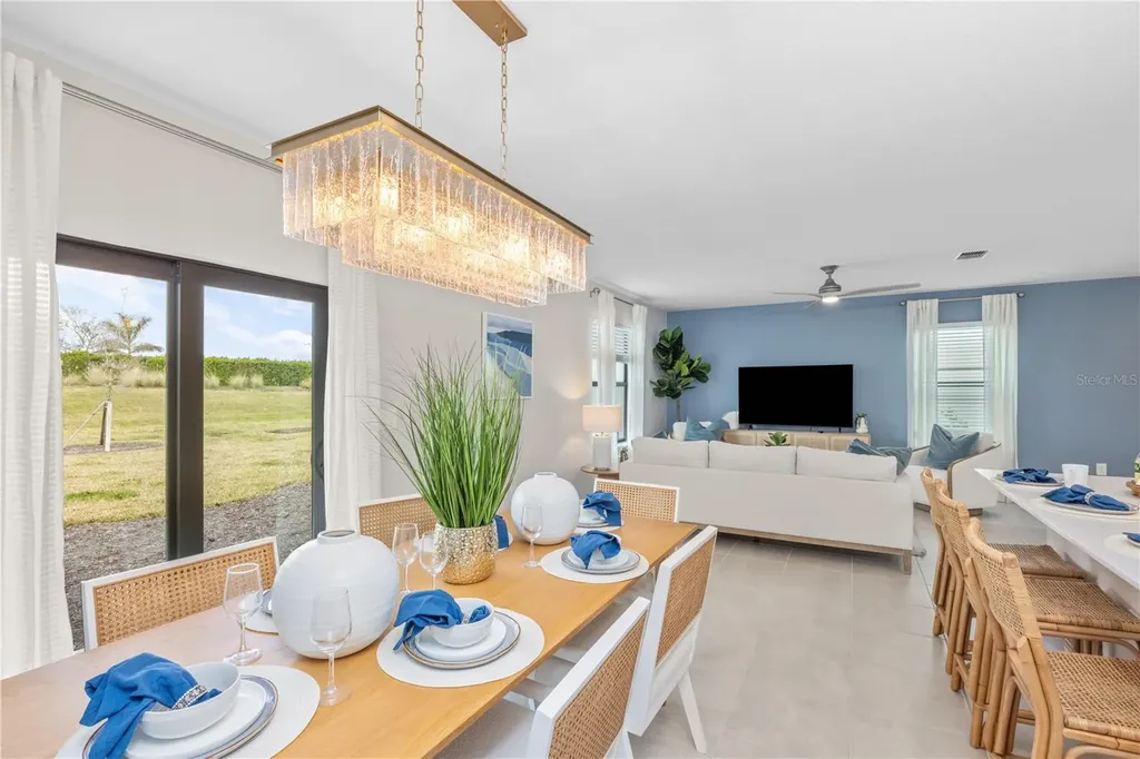 9076 Tequila Sunrise Drive Sarasota FL 34241