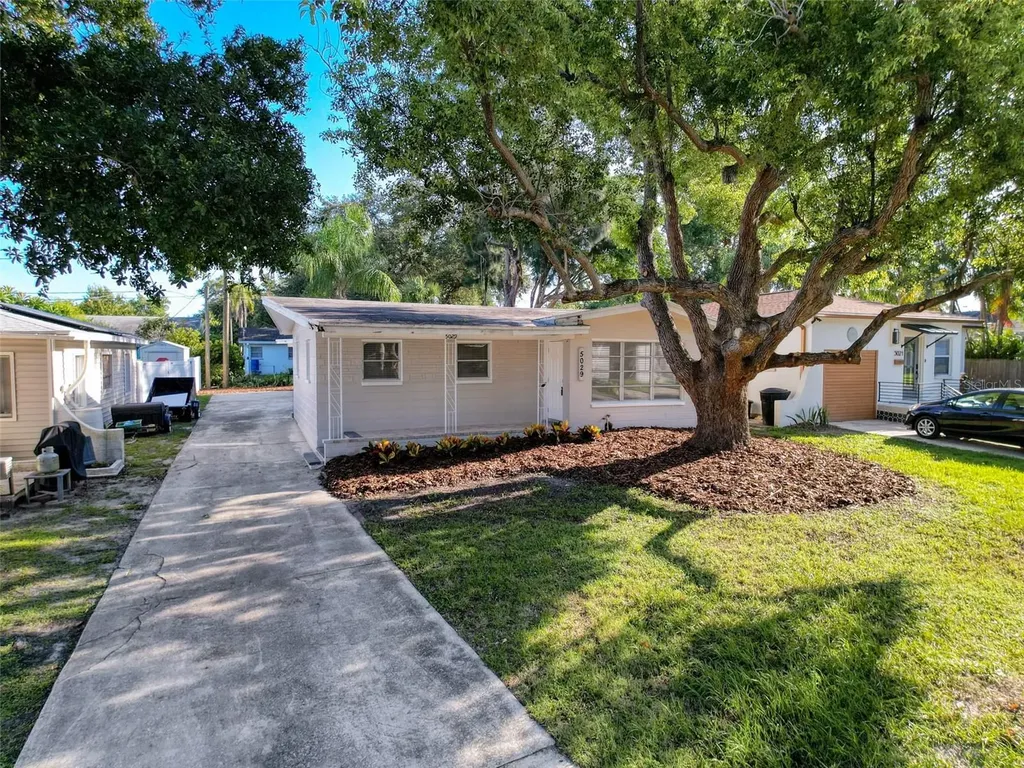 5029 16th Avenue N St Petersburg FL 33710