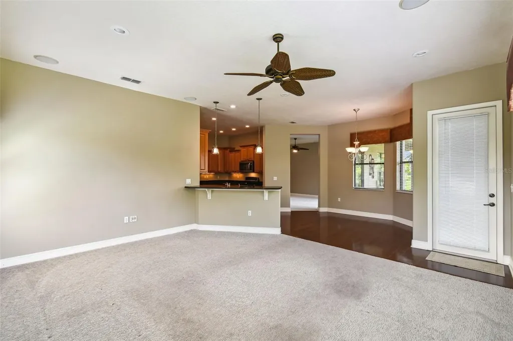 313 Santa Barbara Lane Kissimmee FL 34759