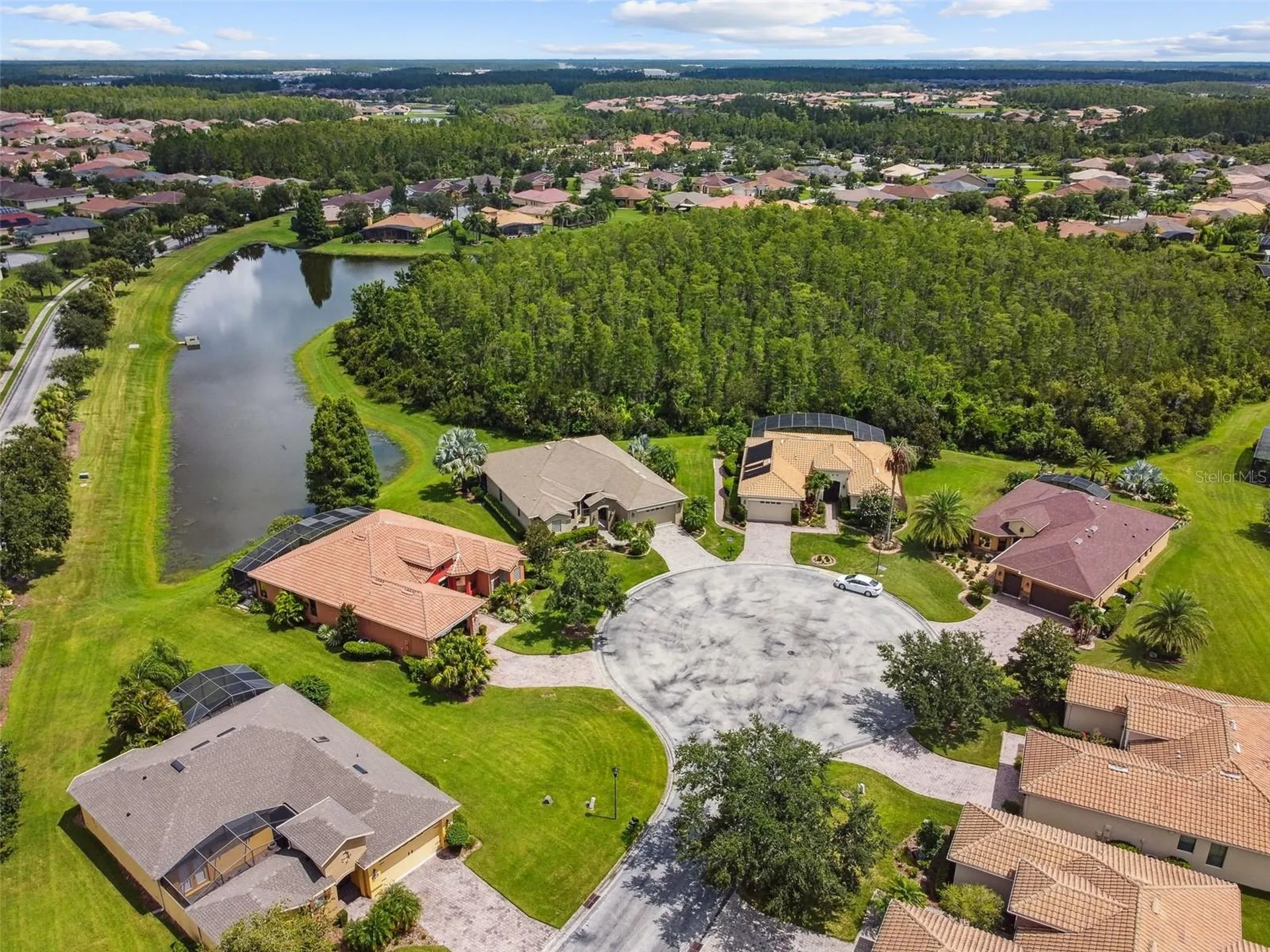 313 Santa Barbara Lane Kissimmee FL 34759