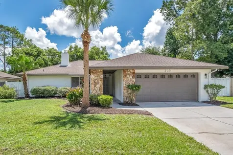209 Twelve League Circle Casselberry FL 32707