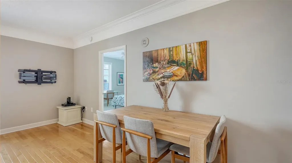 750 N Tamiami Trail Sarasota FL 34236