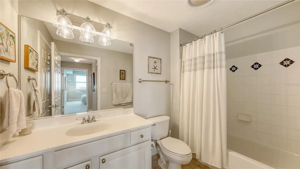 750 N Tamiami Trail Sarasota FL 34236