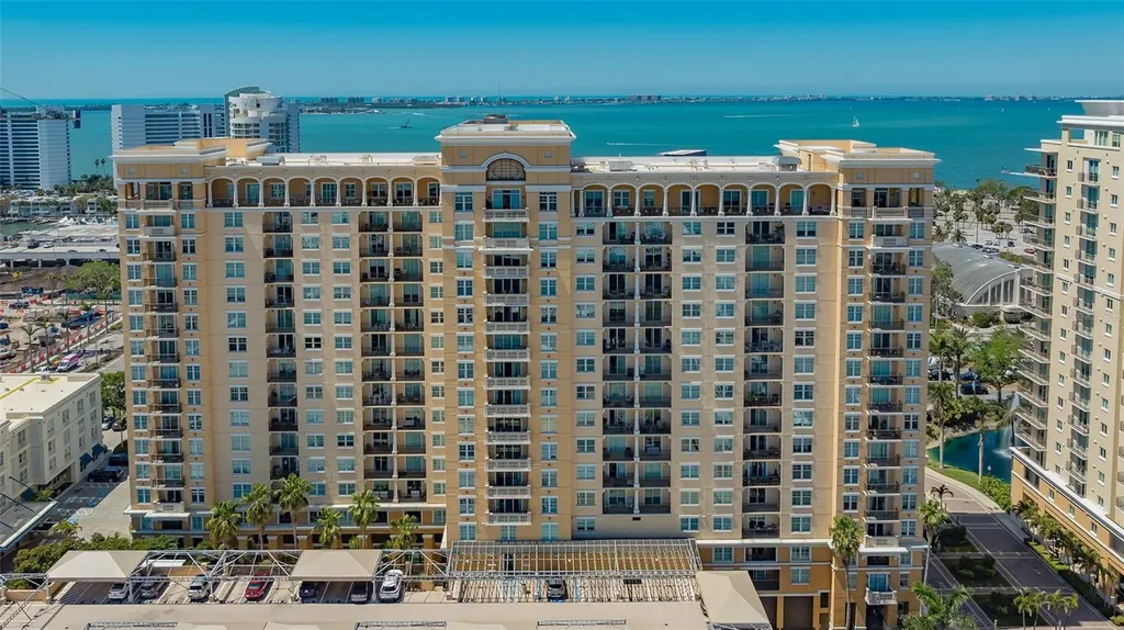 750 N Tamiami Trail Sarasota FL 34236