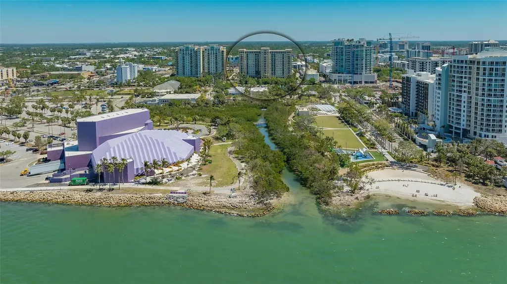 750 N Tamiami Trail Sarasota FL 34236