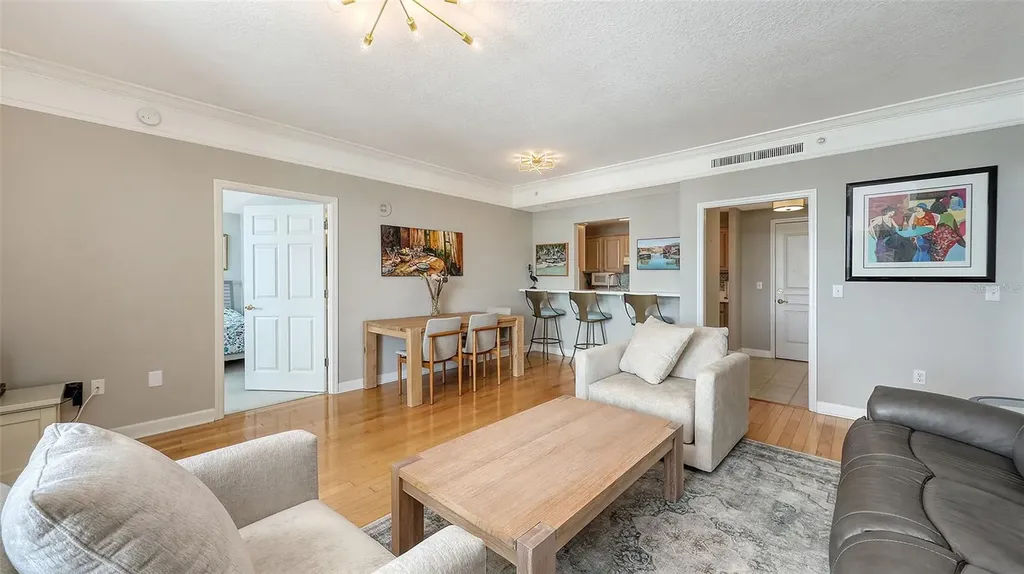 750 N Tamiami Trail Sarasota FL 34236