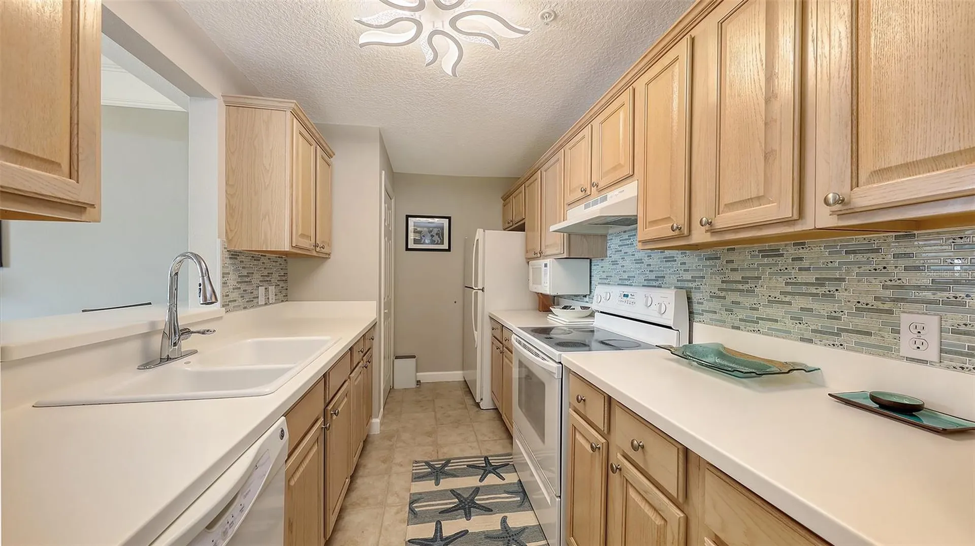 750 N Tamiami Trail Sarasota FL 34236