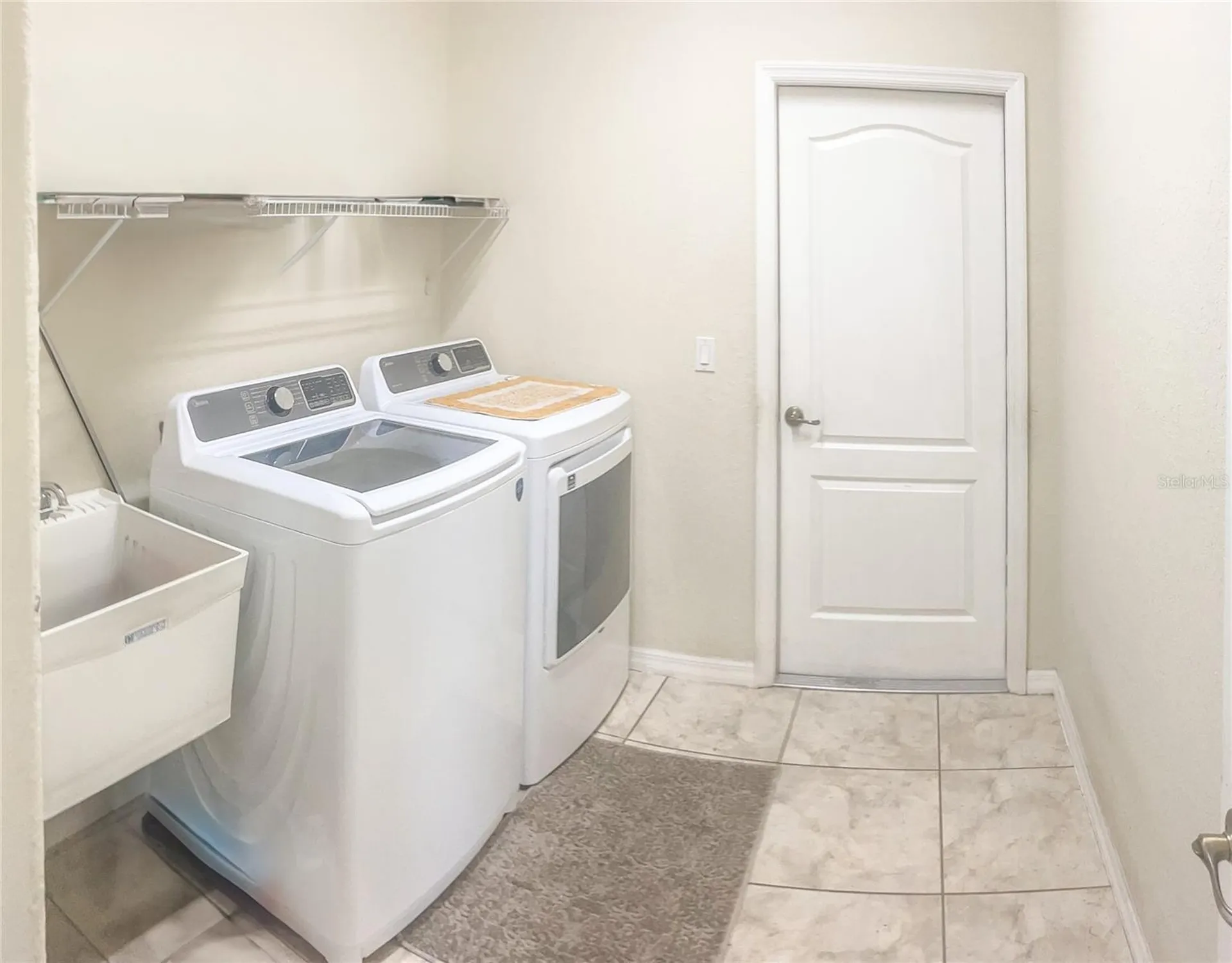 7243 Bahama Swallow Avenue Weeki Wachee FL 34613