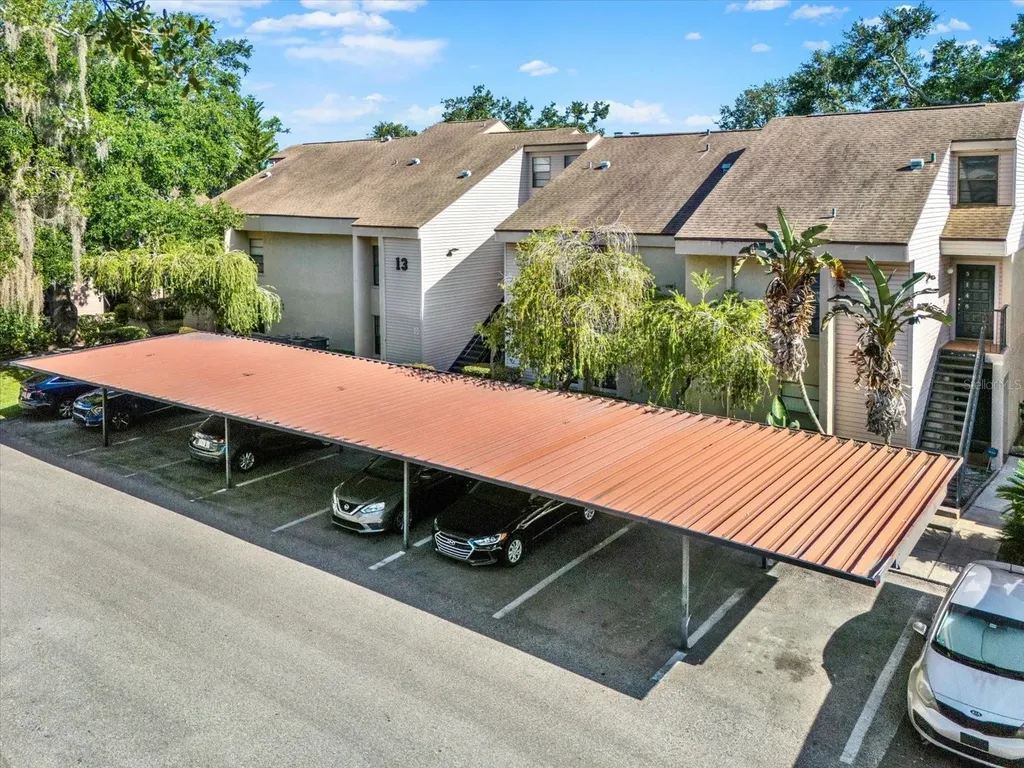 5138 Puritan Circle Tampa FL 33617