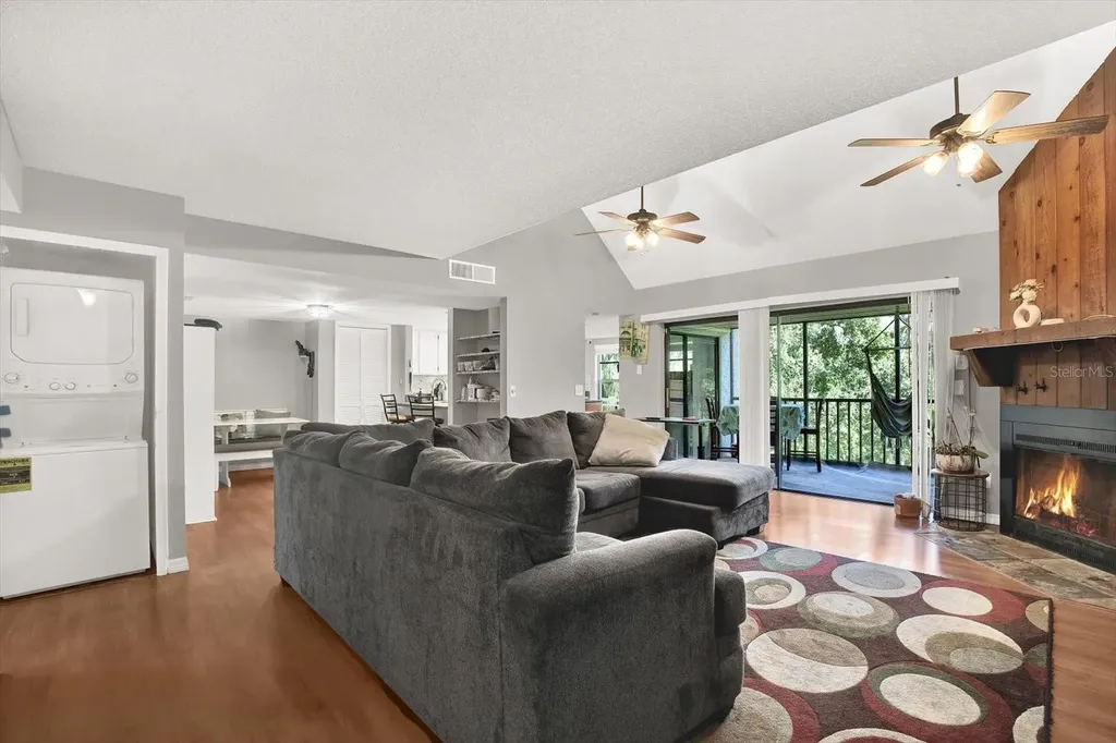 5138 Puritan Circle Tampa FL 33617