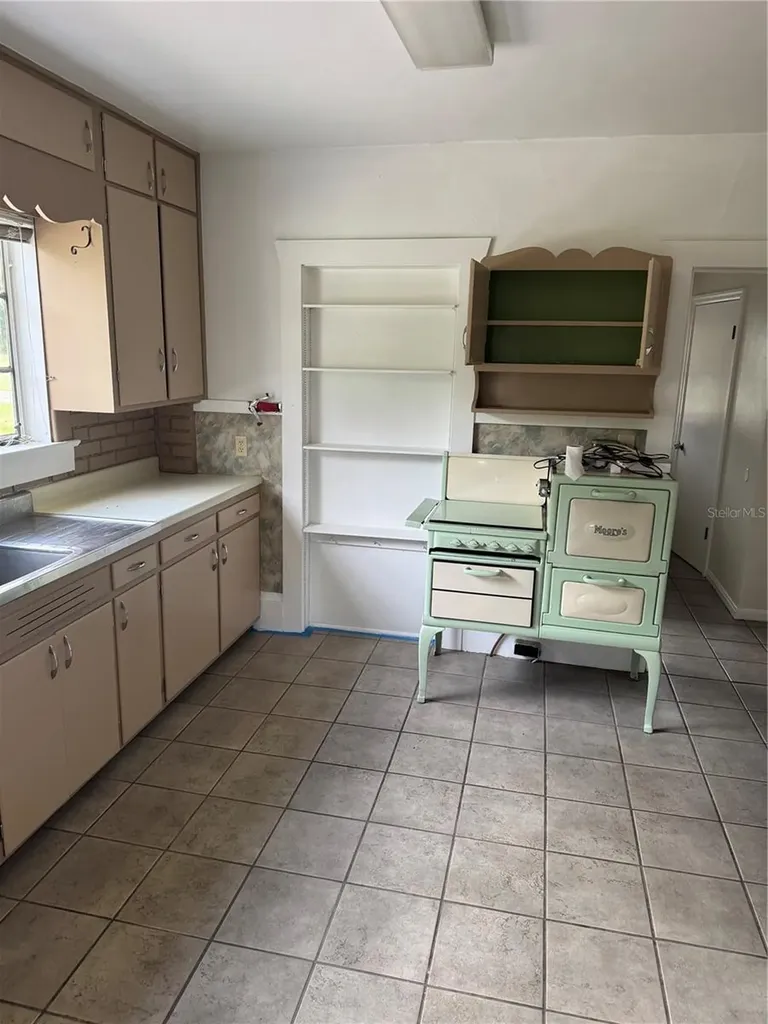 530 N Ridge Avenue Lake Alfred FL 33850
