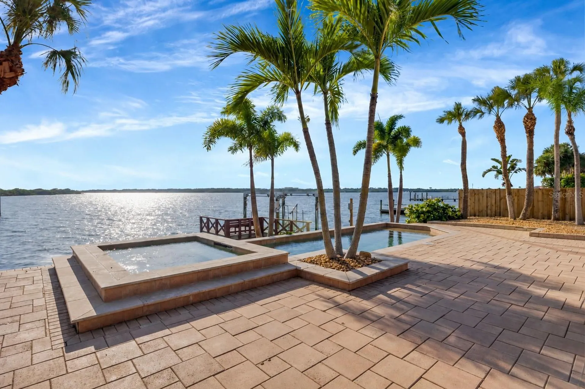 8400 35th Avenue N St Petersburg FL 33710