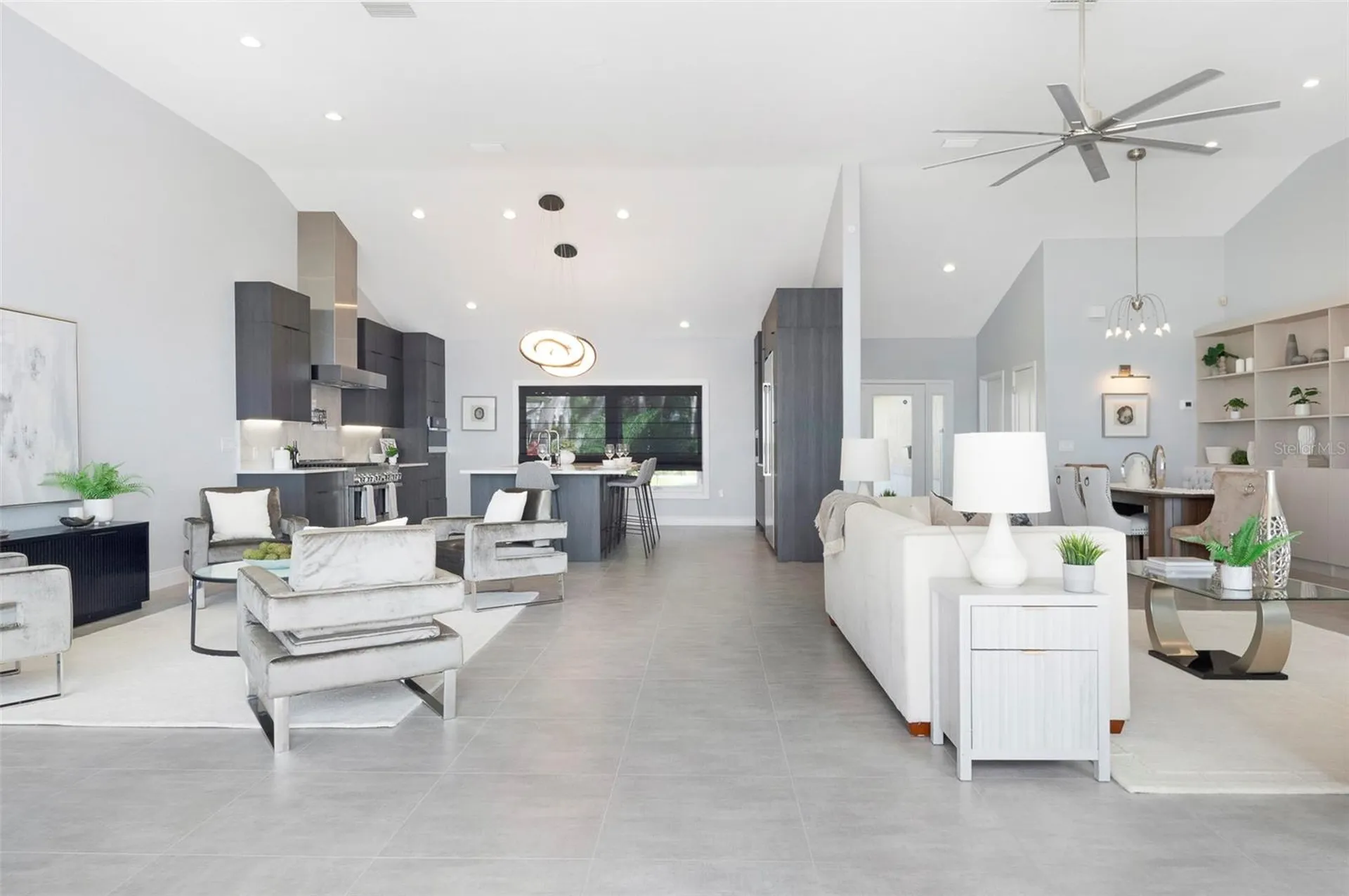 8400 35th Avenue N St Petersburg FL 33710