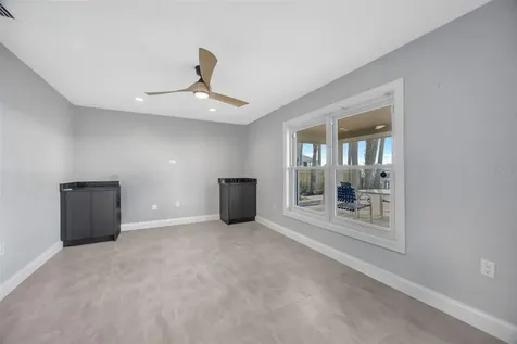 8400 35th Avenue N St Petersburg FL 33710