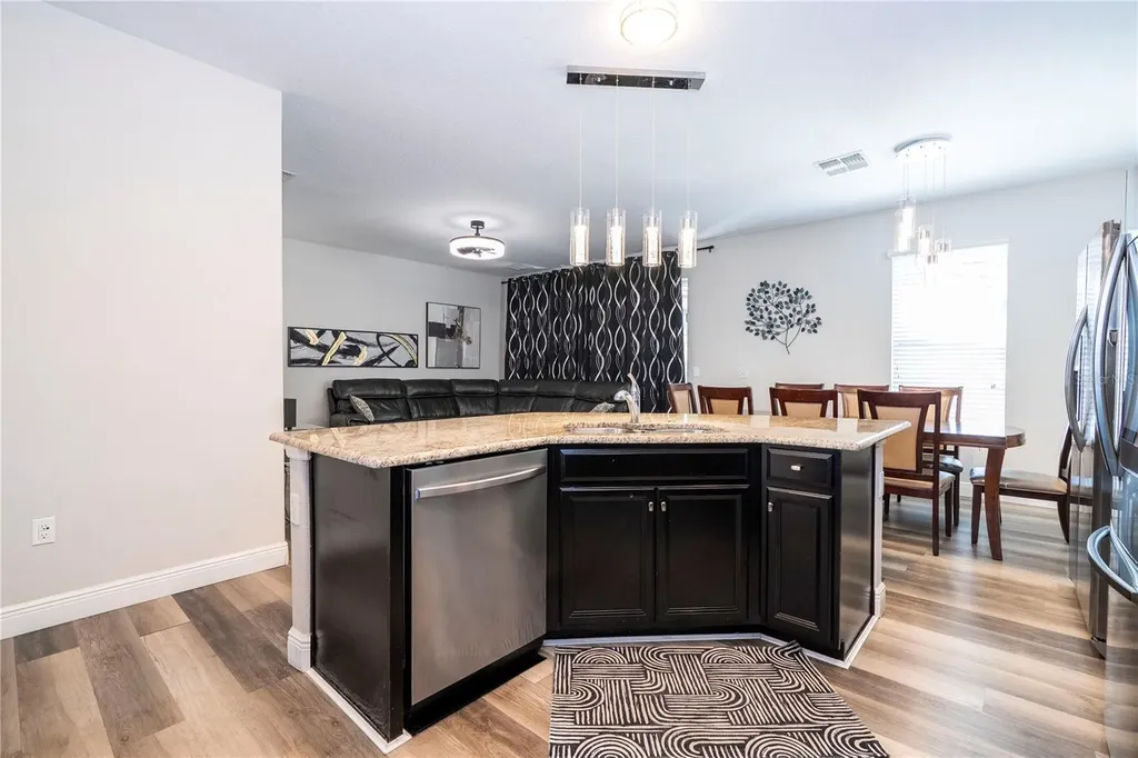 5251 Wildwood Way Davenport FL 33837