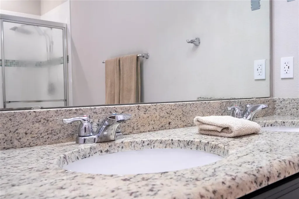 5251 Wildwood Way Davenport FL 33837