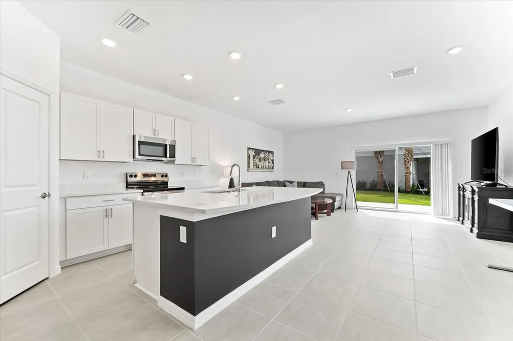 8701 Winter Breeze Sarasota FL 34241