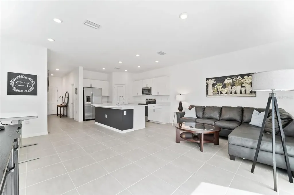 8701 Winter Breeze Sarasota FL 34241