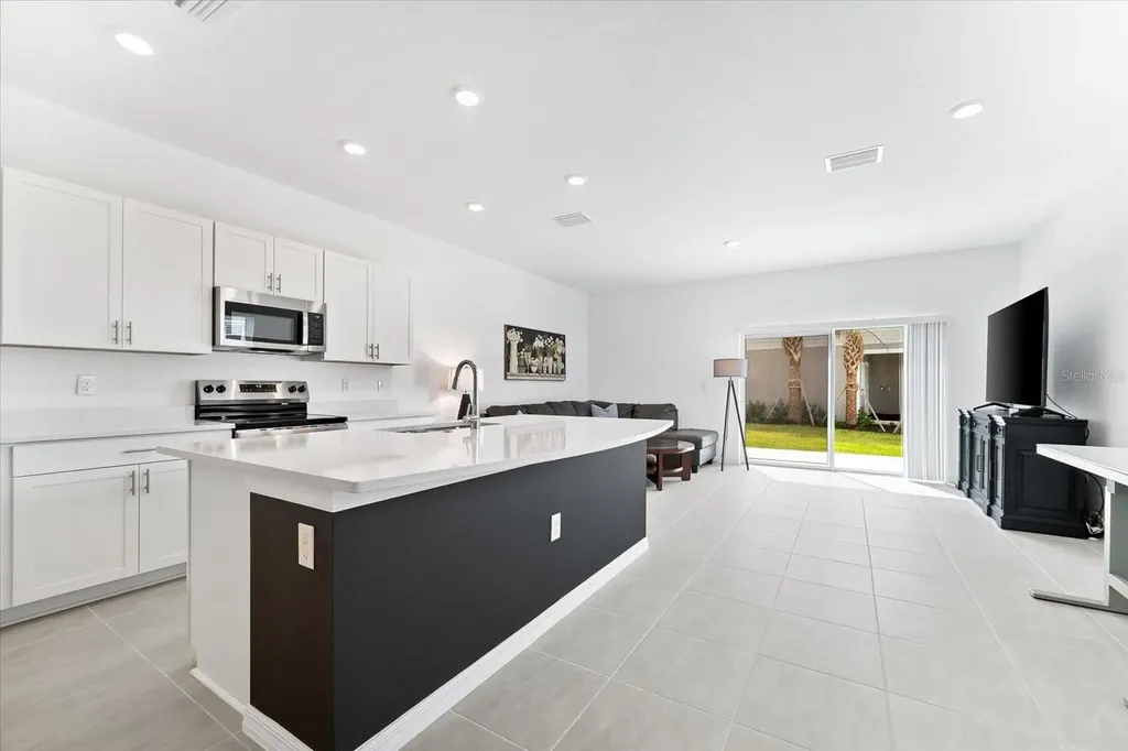 8701 Winter Breeze Sarasota FL 34241