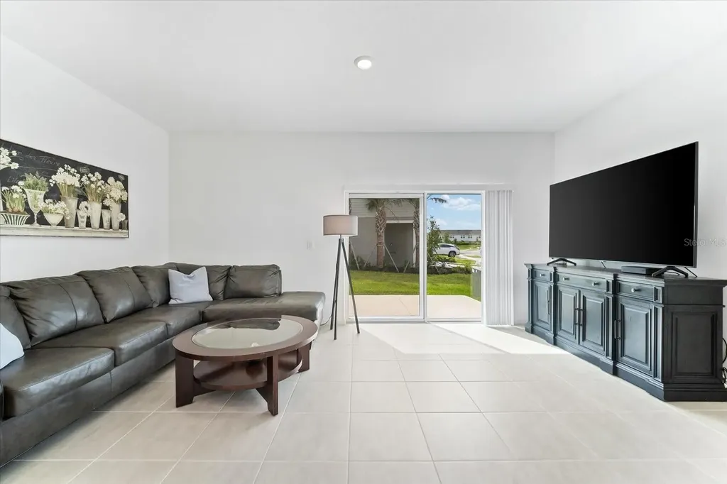 8701 Winter Breeze Sarasota FL 34241