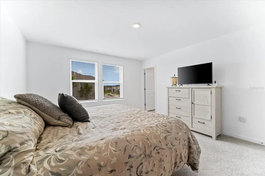 8701 Winter Breeze Sarasota FL 34241