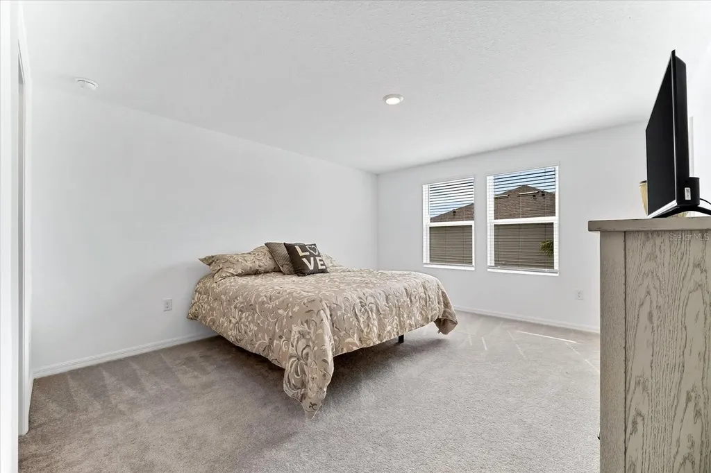 8701 Winter Breeze Sarasota FL 34241