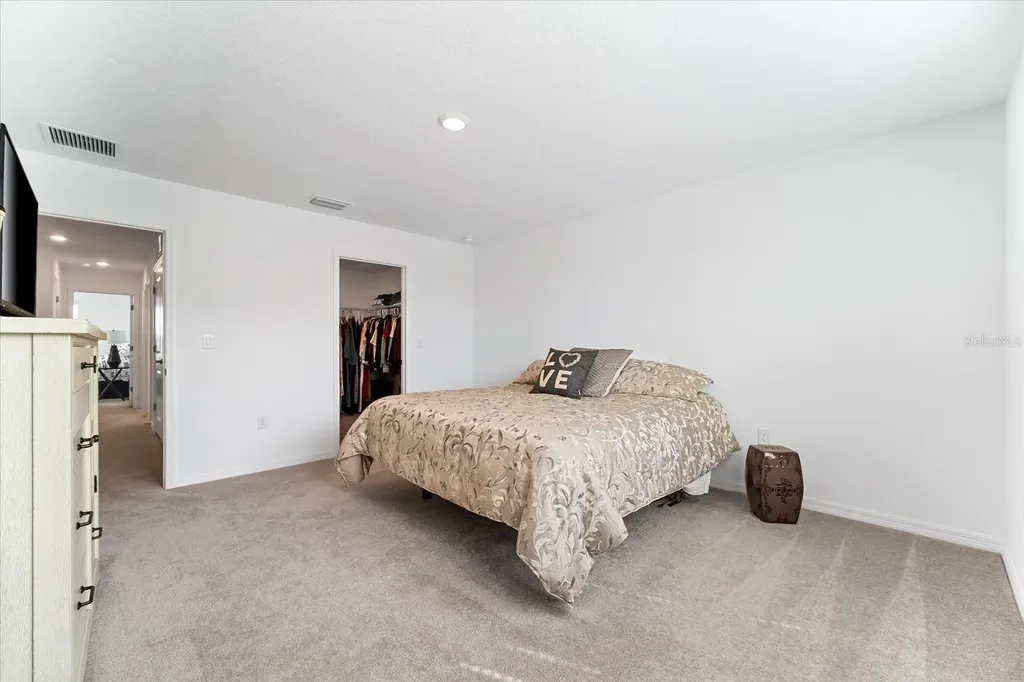 8701 Winter Breeze Sarasota FL 34241