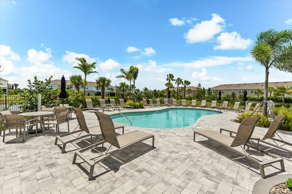 8701 Winter Breeze Sarasota FL 34241