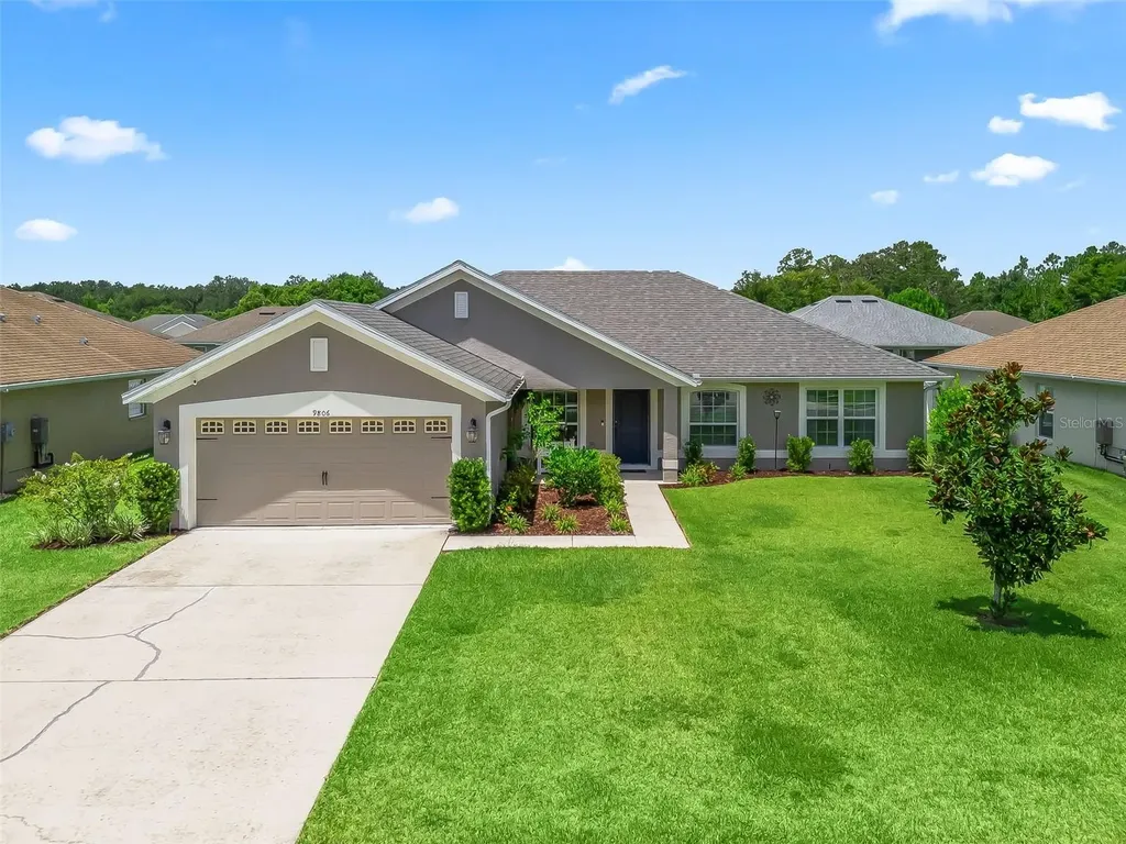 9806 Pepper Tree Place Wildwood FL 34785