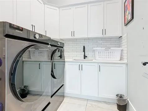 984 Jack Nicklaus Court Kissimmee FL 34747