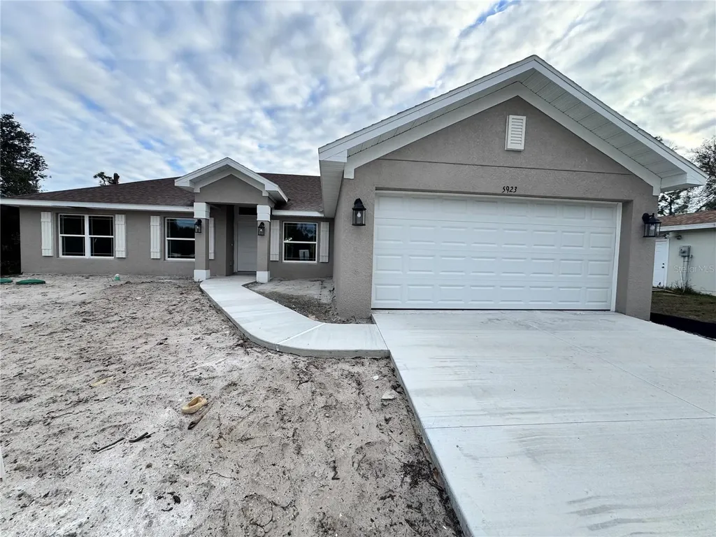 5923 Giffen Avenue North Port FL 34291