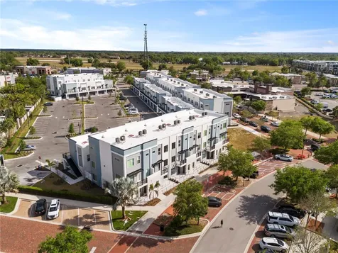 334 Center Lake Lane Oviedo FL 32765