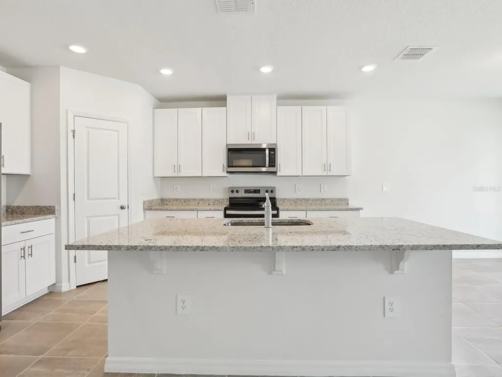 1361 Oak Valley Drive Auburndale FL 33823
