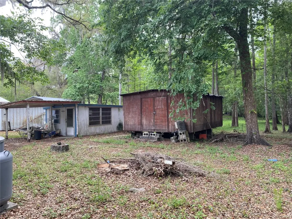8412 Cr 647 Bushnell FL 33513