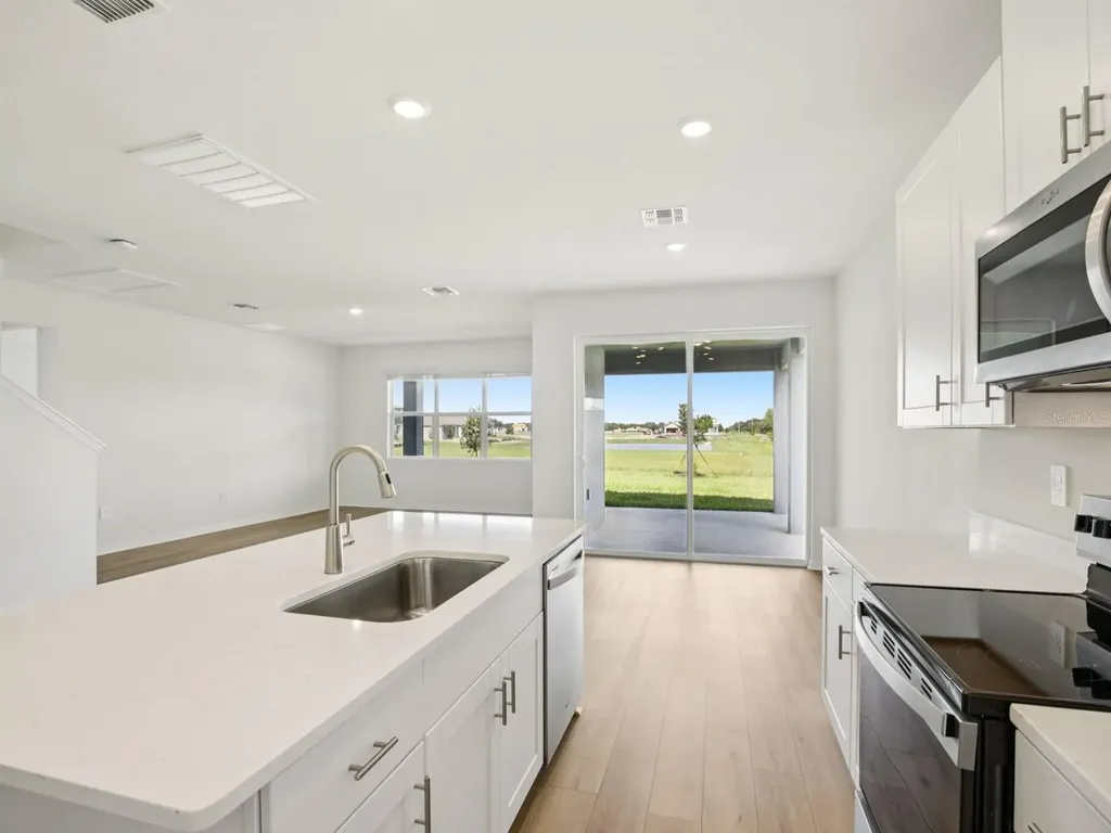 9016 Venetia Court Palmetto FL 34221